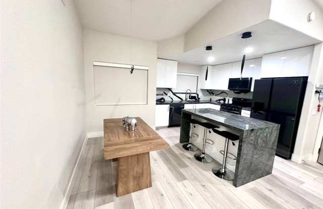300 Amber Pine Street photos photos