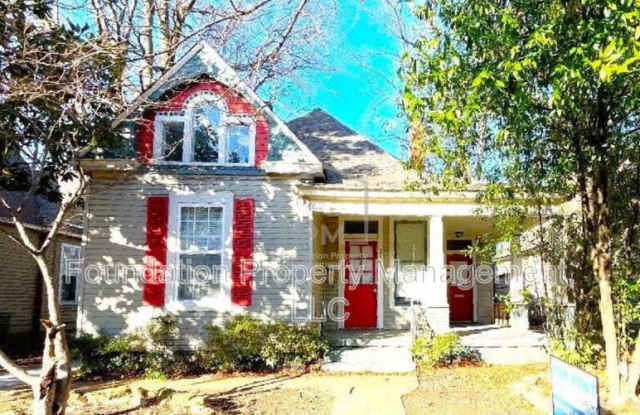 2104 Court Avenue photos photos
