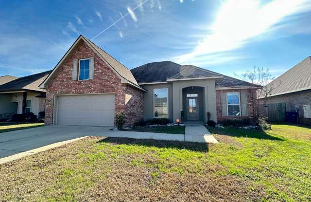 *$500 off FIRST MONTHS RENT MOVE IN SPECIAL* (LUCIEN FIELD ESTATES-SOUTHEAST SHREVEPORT-BEAUTIFUL HOME) photos photos