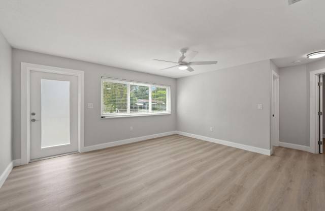 2071 W Carol Circle Gallery 3