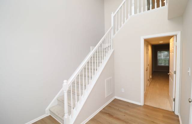 8120 Upper Lake Dr Gallery 3
