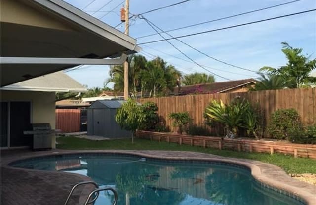 5240 NE 18th Ave - 5240 Northeast 18th Avenue, Fort Lauderdale, FL 33334