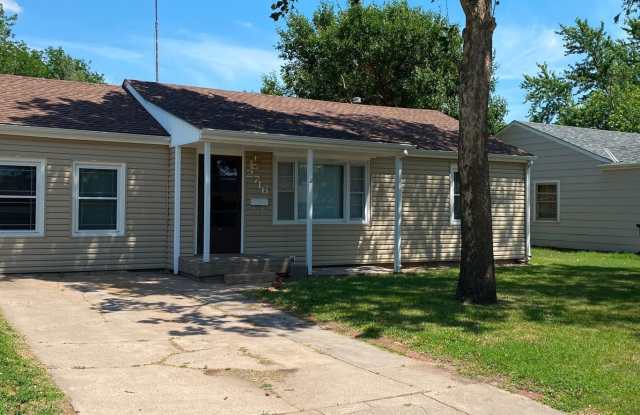 2 Bedroom, 1 Bathroom House Gallery 1