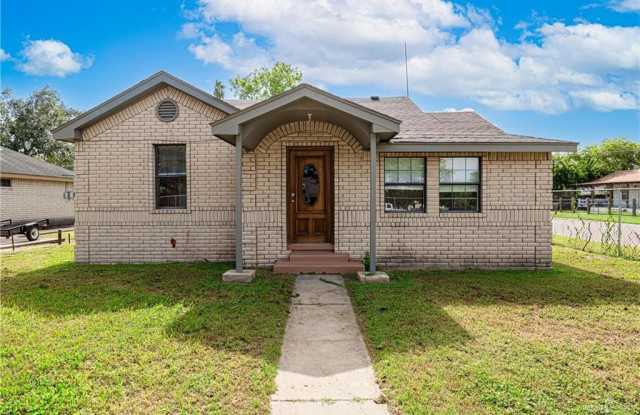 1121 N Keralum Avenue - 1121 North Keralum Avenue, Mission, TX 78572