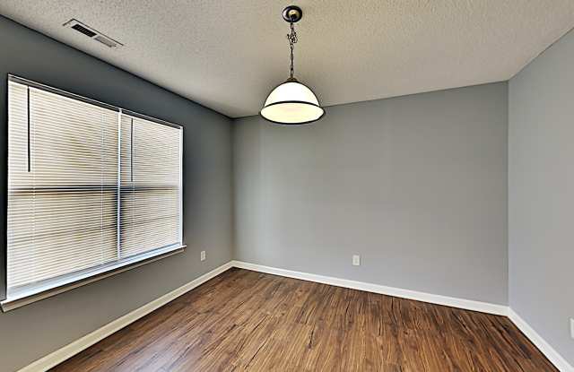 2801 Waycross Dr Gallery 3