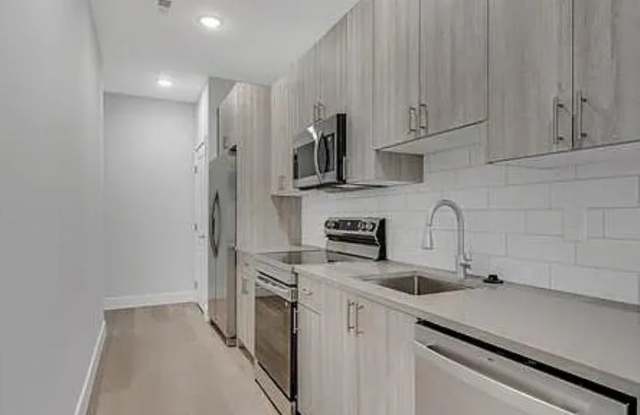 3260 N 13TH Street Gallery 3