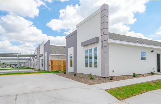 3012 W Sandlewood St photos photos