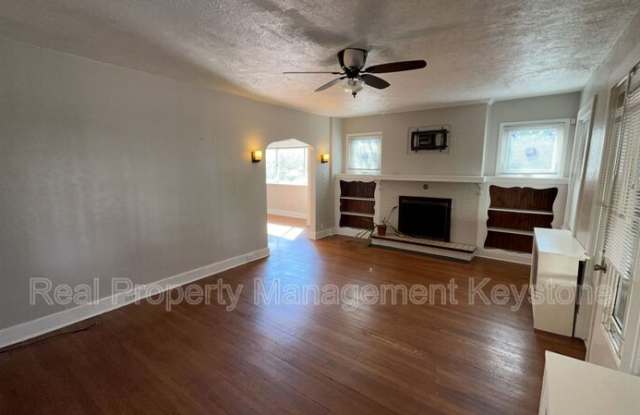 2329 Spokane Avenue Gallery 2