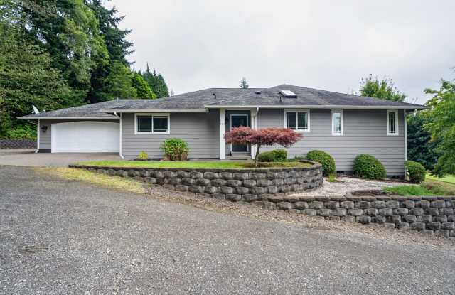 502 East Ferndale Avenue - 502 East Ferndale Avenue, Montesano, WA 98563