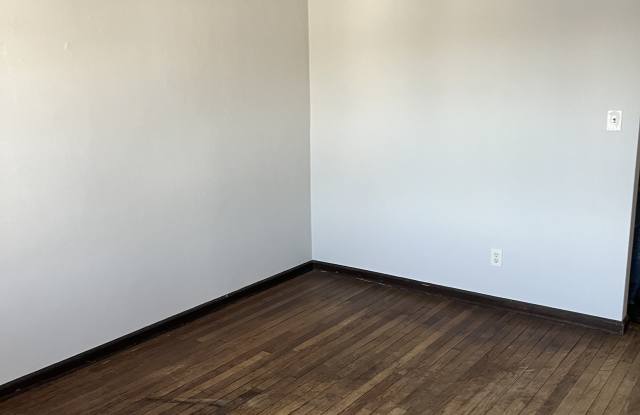 2678 North Main Street - 202 Gallery 2