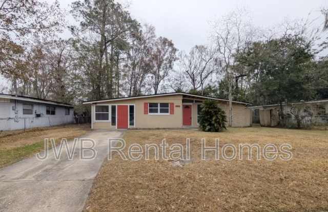 1023 Le Brun Dr photos photos