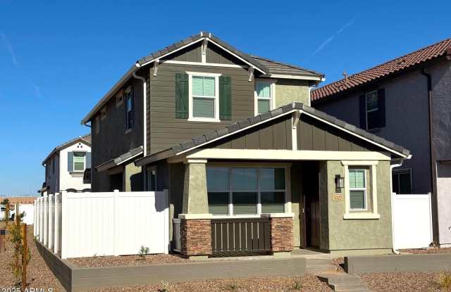 3327 S LILY -- photos photos