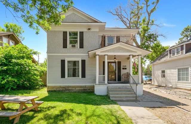 Private Suites in a Beautiful Shared Home Near UNC & Coffee Shops photos photos