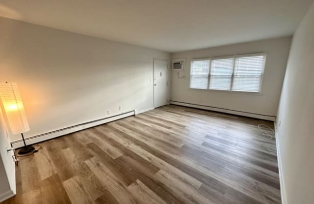 44 Clifton Blvd - 44 Clifton Boulevard, Clifton, NJ 07011