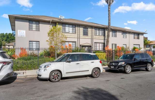 4009 S Muirfield Road Gallery 1