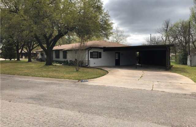 1211 Loma Alta Pl Gallery 3