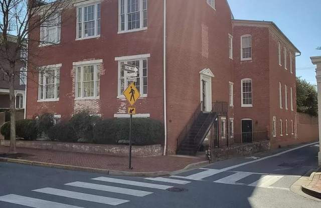 Charming apartment on Church St! photos photos