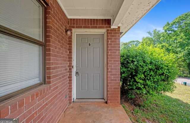 233 Tanglewood DR B Gallery 2
