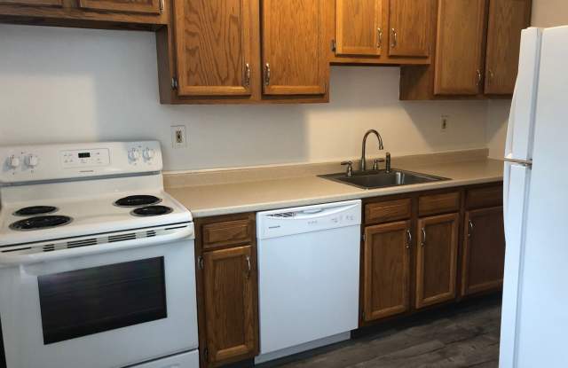 Spacious 2 Bedroom Townhouse photos photos