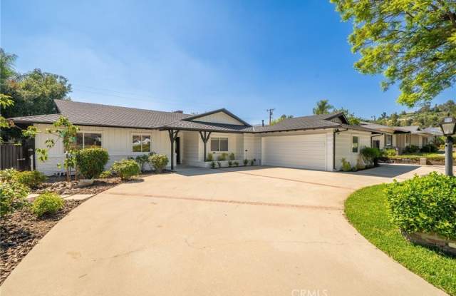 205 Hacienda Avenue N photos photos