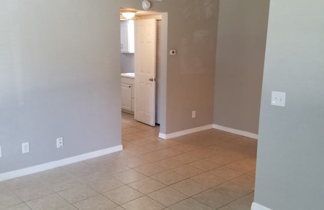 225 5th Avenue NE #1 Gallery 4