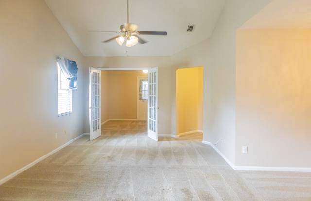 3844 English Colony Drive North Gallery 4