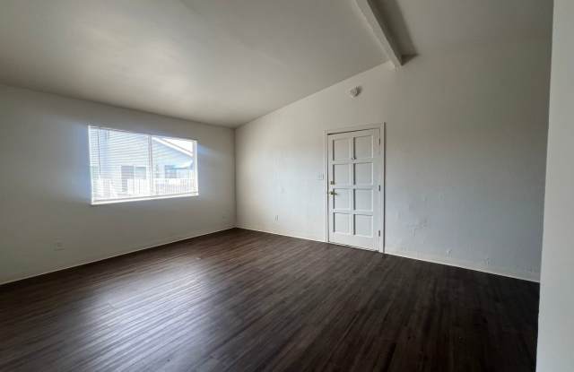 4200 Parkwood Ct photos photos