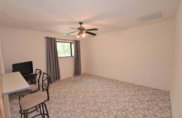 1414 B E Lake Drive Gallery 3