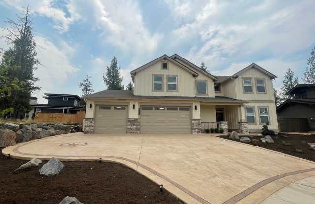 Newer Home in Shevlin West with Mountain Views - 3377 Northwest Zayden Court, Deschutes County, OR 97703