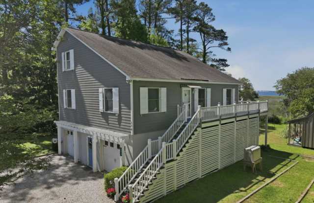 Beaufort Home with Intercoastal Water Views! Gallery 1