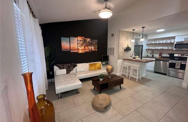 2216 GRAND CAYMAN Court Gallery 4