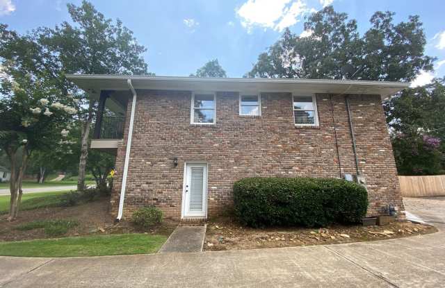 1605 Hays Circle Gallery 4