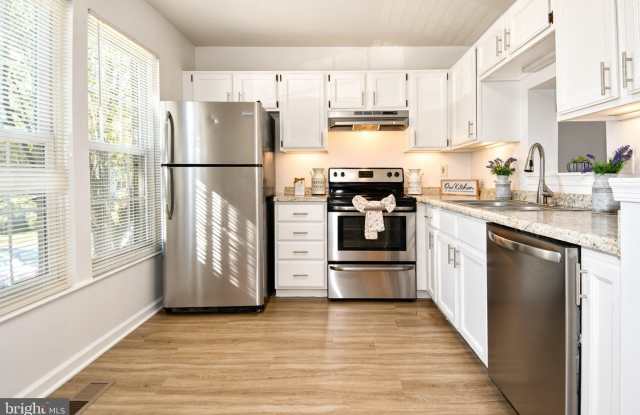 12723 PERCHANCE Terrace Gallery 3