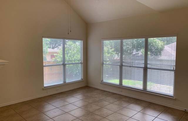 5842 Spring Sq Gallery 4