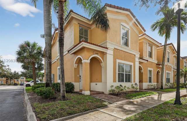 12989 SW 30th Ct Gallery 2