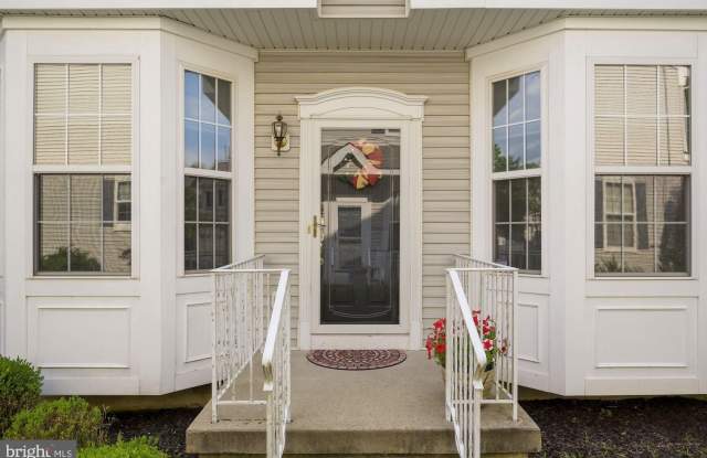 33 WEAVER DRIVE photos photos