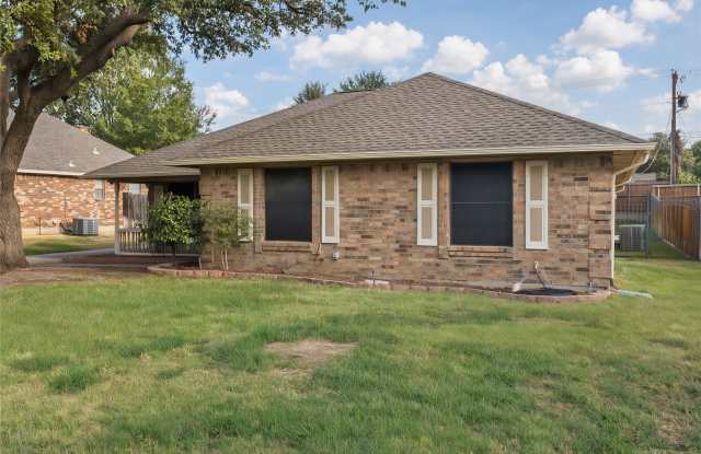 7813 Redwood Court Gallery 2
