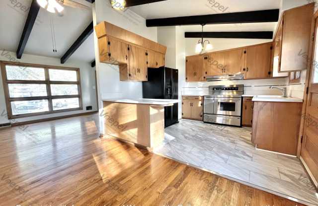 Charming 3 Bed, 1 Bath Home in Desirable Kansas City Northland Location photos photos