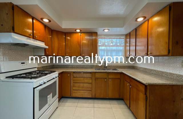 Welcome home to this 1 Bedroom 1 bath cozy cottage photos photos