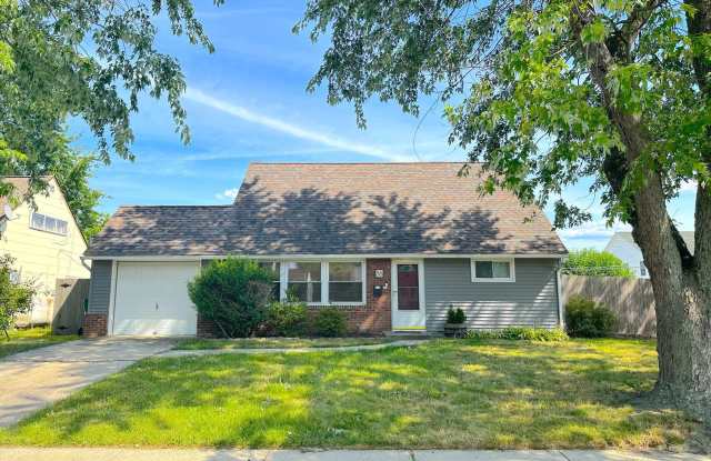 56 INDIAN RED ROAD - 56 Indian Red Road, Levittown, PA 19057