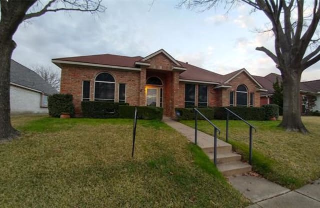 2213 Edinburgh Way - 2213 Edinburgh Way, Garland, TX 75040
