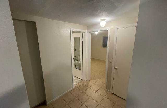 3 Bed, 2 Bath Single Family Home in New Port Richey Gallery 4
