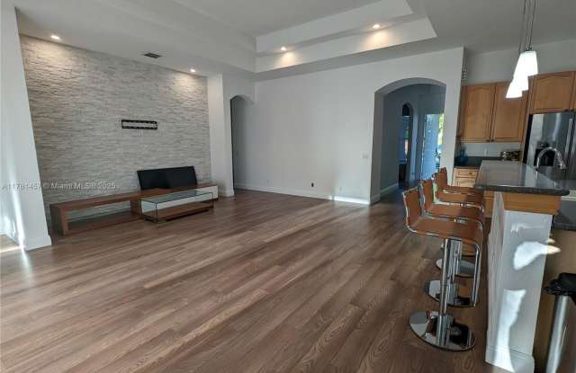 2016 Schooner Ln - 2016 Schooner Lane, Weston, FL 33327 2016 Schooner Ln - 2016 Schooner Lane, Weston, FL 33327