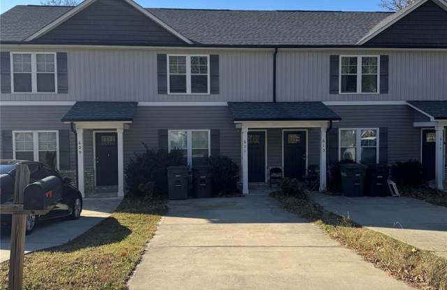 611 Hyde Park Drive NE - 611 Hyde Park Drive Northeast, Concord, NC 28025