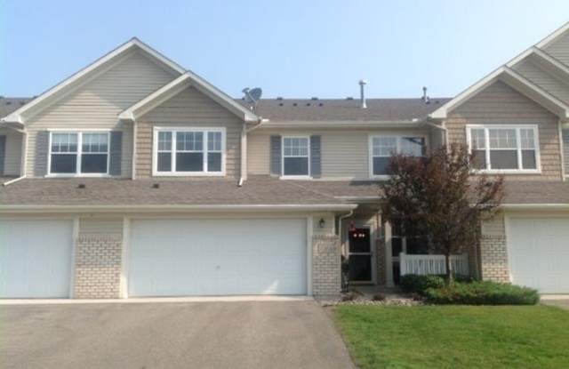 Very spacious *3Bed*2.5Bath Townhome in Farmington- Near AV/Lkvl Border- Available May 1 - 17214 Embers Avenue, Lakeville, MN 55024