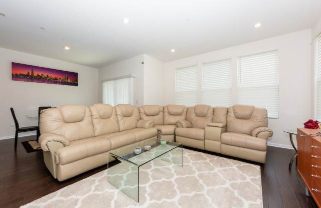 150 Roslyn Place Gallery 3
