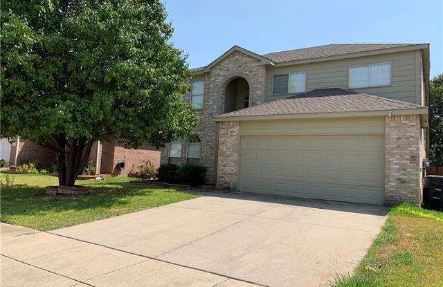 12640 Oakwood Circle - 12640 Oakwood Circle, Fort Worth, TX 76040
