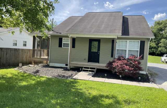 1521 Cunningham Rd photos photos