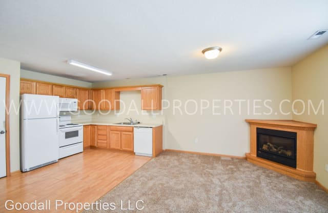 8302 Westown Parkway #1104 - 8302 Westown Prkwy Unit 9102, West Des Moines, IA 50266