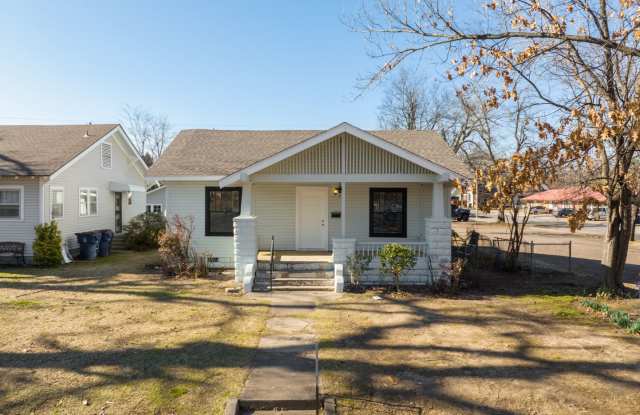 Freshly Updated 3 Bedroom House Gallery 4